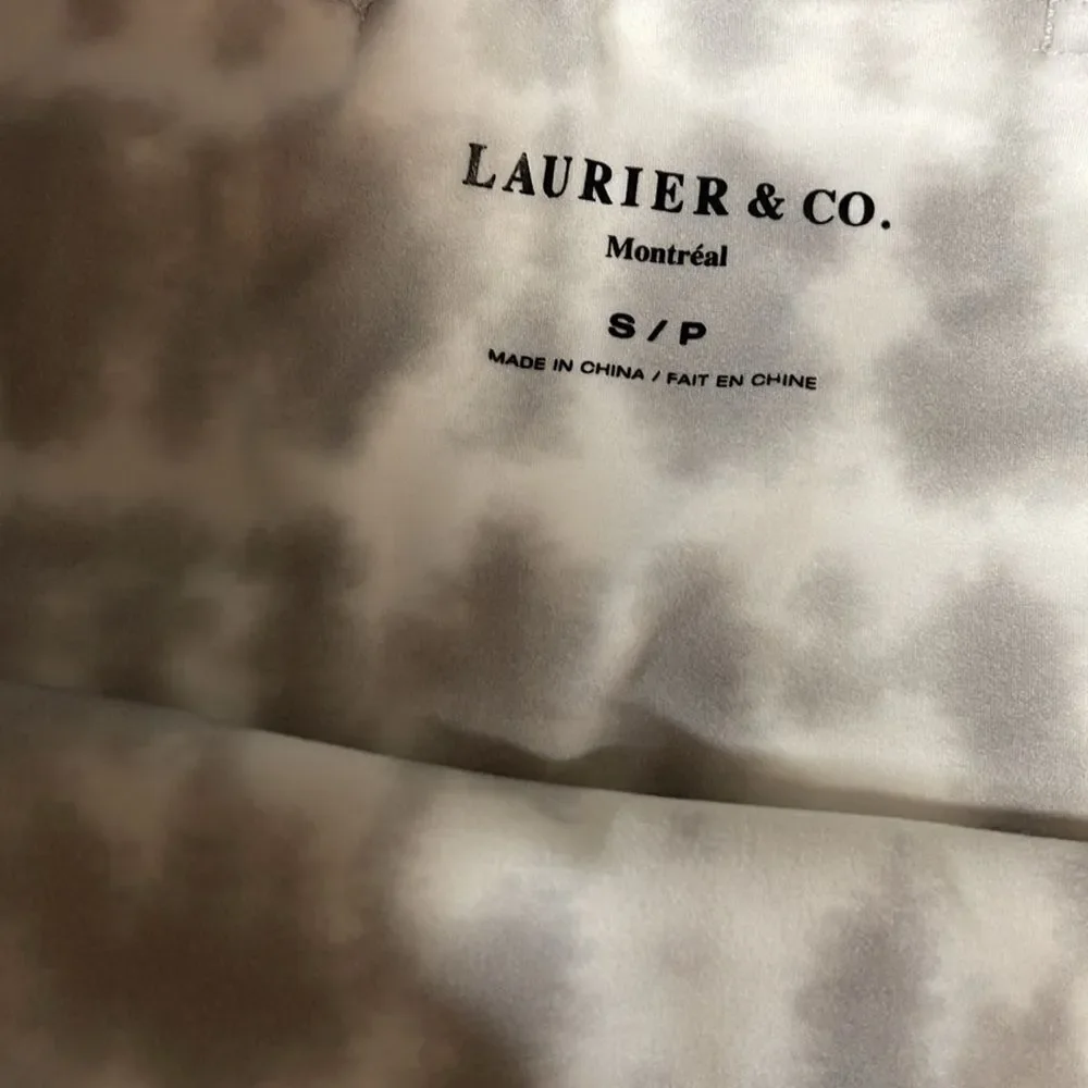 Laurier & Co. 7/8 Legging With Mesh Inserts, Size Small - Picture 5 of 6